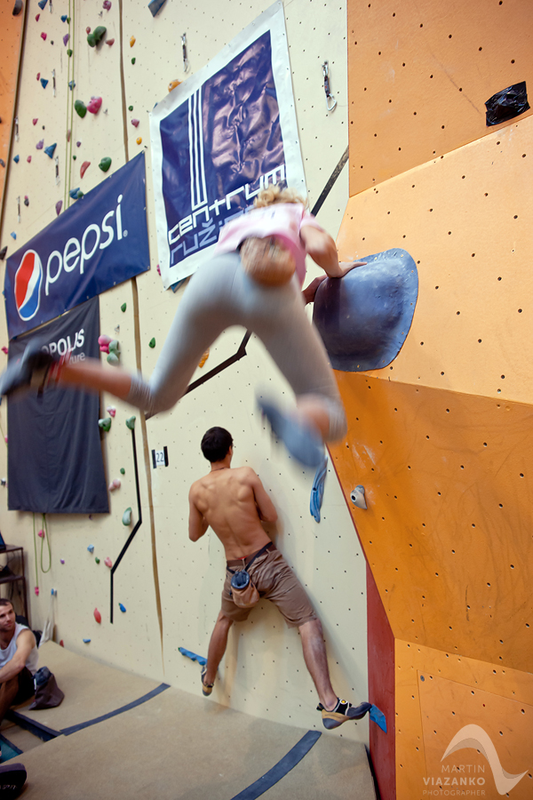 vertigo, open, lezecke, centrum, boulder, bouldering, umela, stena, boulder, pretek